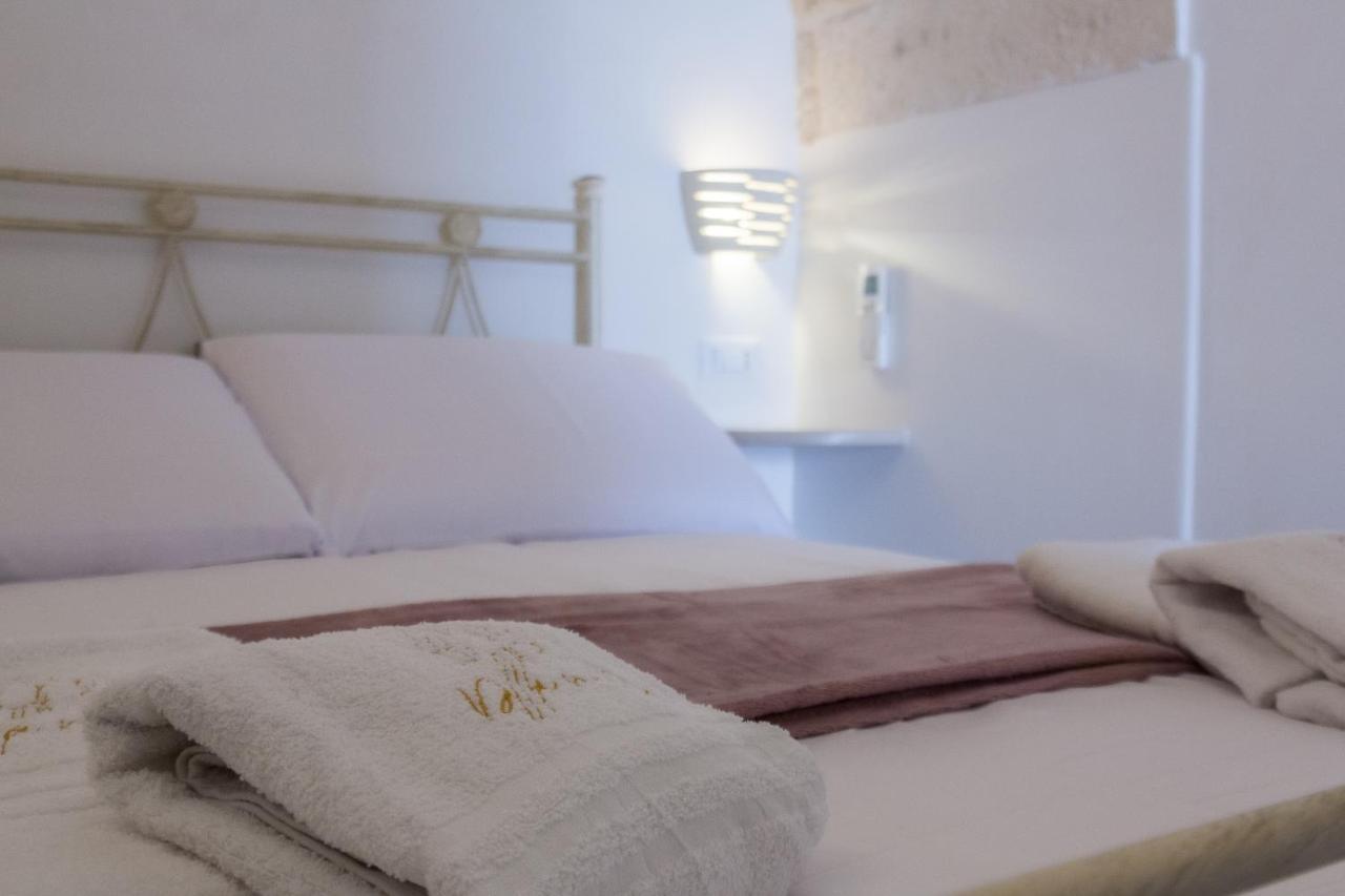 Suite Dante - Typical Apulian Rooms Cisternino Kültér fotó