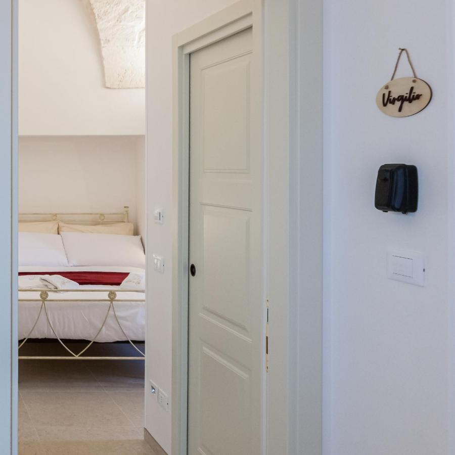 Suite Dante - Typical Apulian Rooms Cisternino Kültér fotó